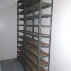 PLYWOOD CAPACITY - 200kg Per Layer