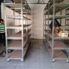 PLYWOOD CAPACITY - 200kg Per Layer