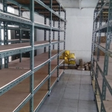 PLYWOOD CAPACITY - 200kg Per Layer