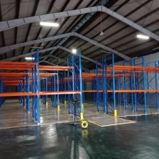 Heavy Duty Pallet Racks - 2tons