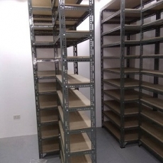 PLYWOOD CAPACITY - 200kg Per Layer