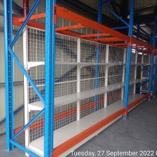 WIREMESH GONDOLA WITH PALLET RACK