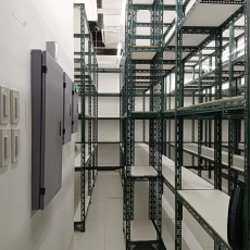 Slotted Angle Rack (MDF)