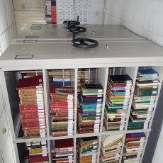 MOBILE SHELVING