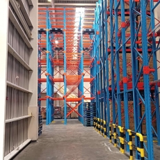 DRIVE-IN PALLET RACKING SYSTEM